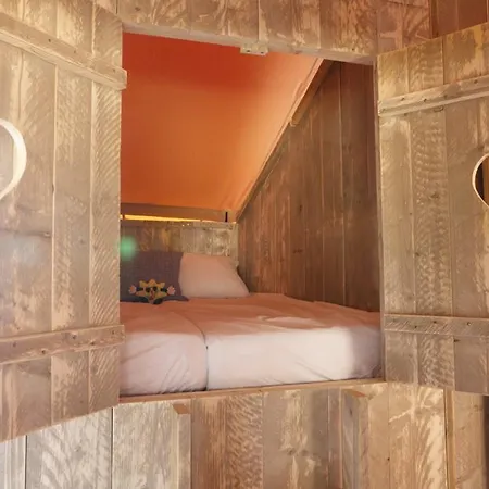 Camping Senia Cala Canyelles يوريت دي مار