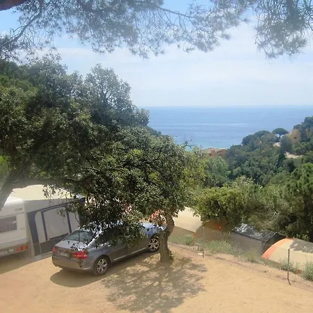 Camping Sènia Cala Canyelles * Lloret de Mar