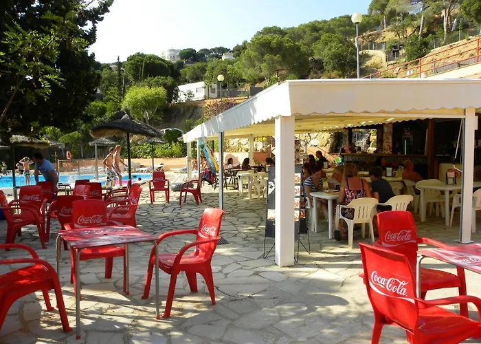 キャンプ場 Senia Cala Canyelles *