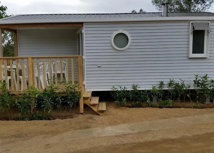 キャンプ場 Senia Cala Canyelles *