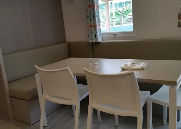 キャンプ場 Senia Cala Canyelles *