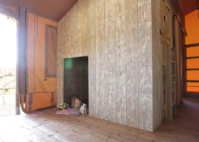 Senia Cala Canyelles キャンプ場