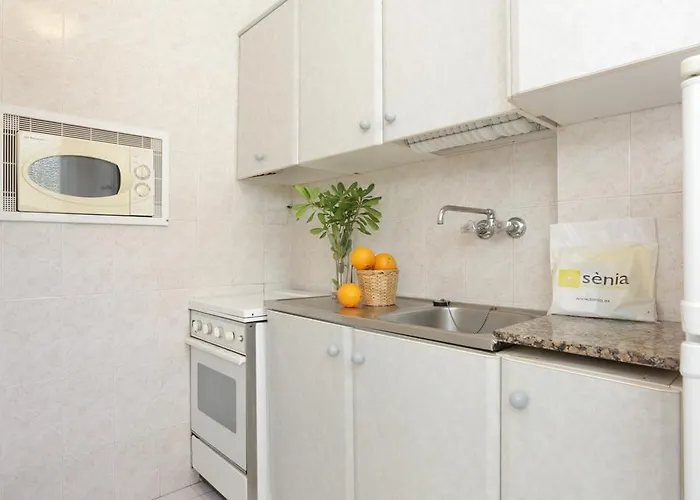 キャンプ場 Senia Cala Canyelles *