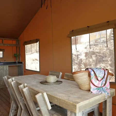 Camping Senia Cala Canyelles * 료렛 드 마르