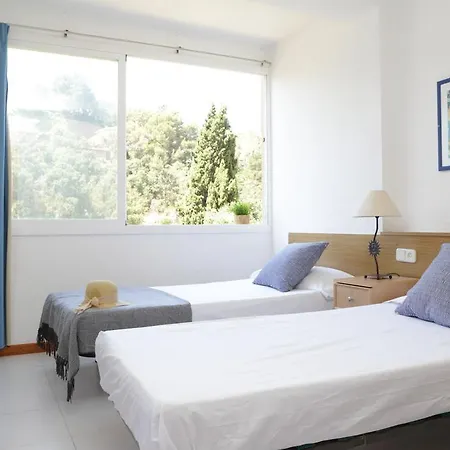 캠프장 Camping Senia Cala Canyelles *