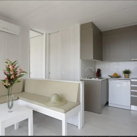 营地 Senia Cala Canyelles 滨海略雷特